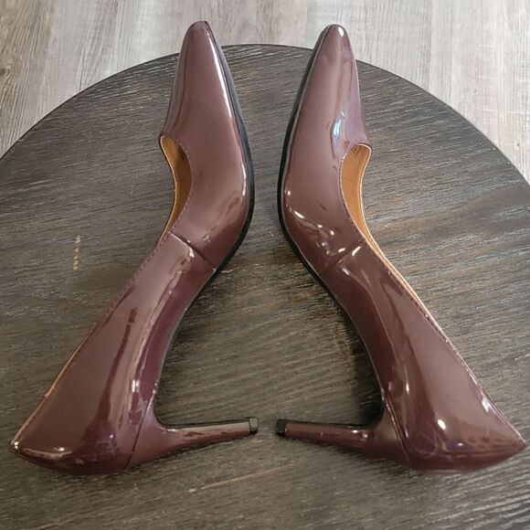 Calvin Klein Nilly patent leather heel Size 8 - Picture 3 of 7